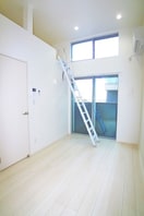 居室 B・FLATS