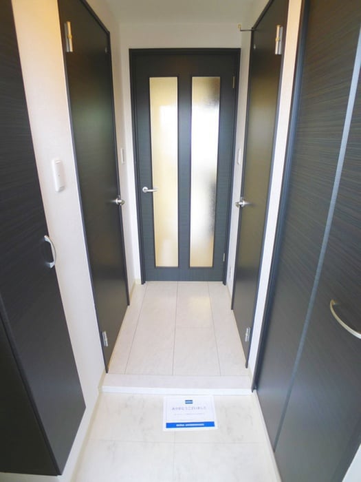 玄関 アン・ボルヌ