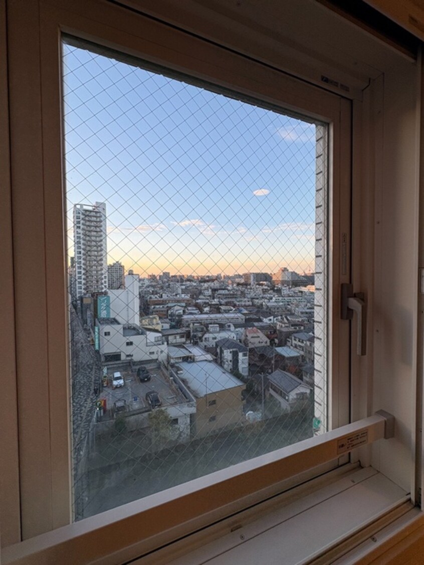 室内からの展望 ﾊﾟ-ｸｱｸｼｽ新板橋ｳｴｽﾄ(885-42-2)