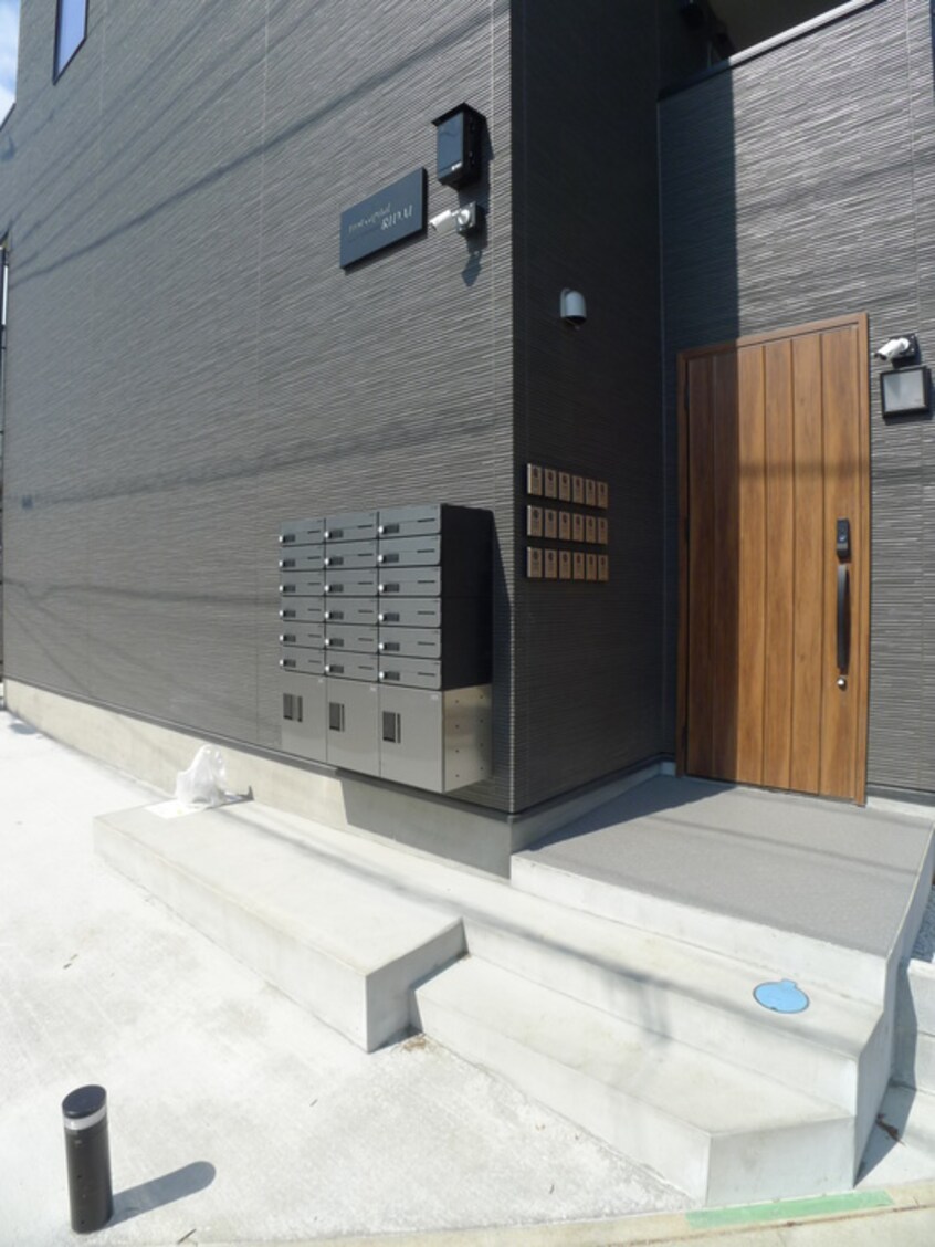 駐輪場 first　capital　RIDAI