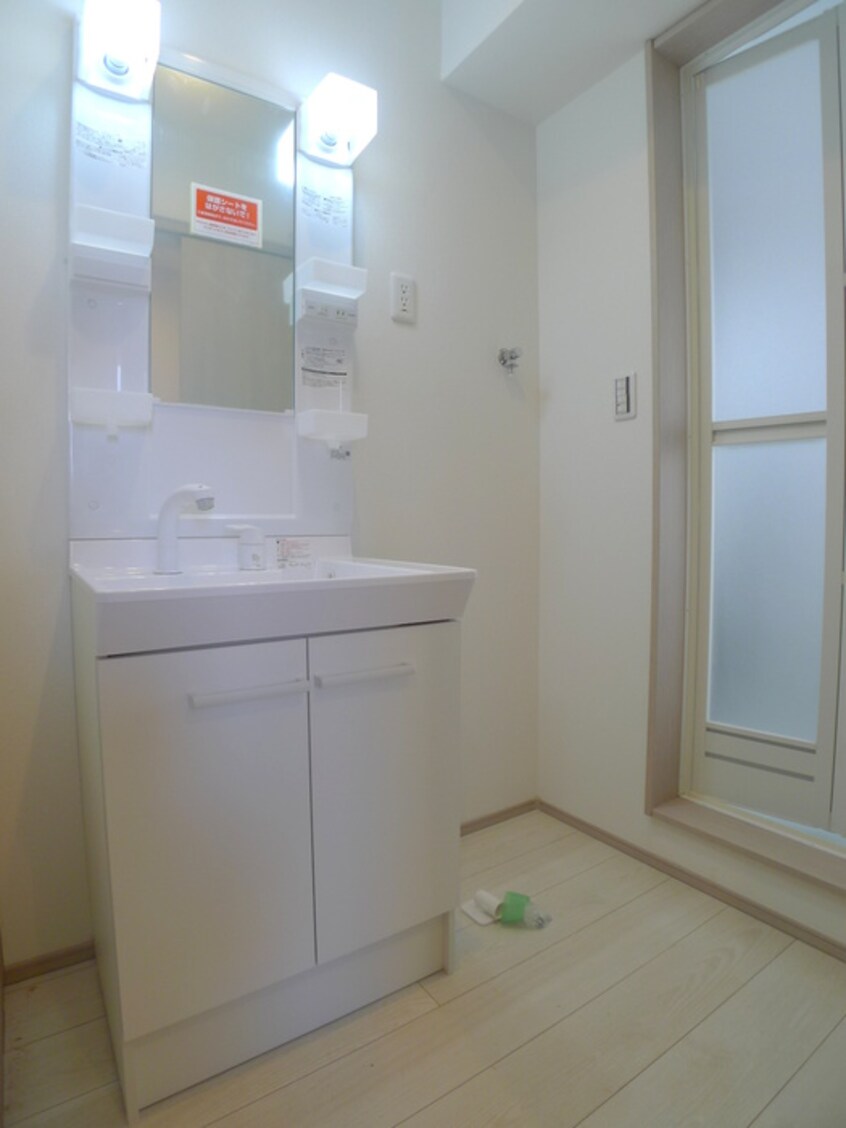 洗濯機置場 first　capital　RIDAI