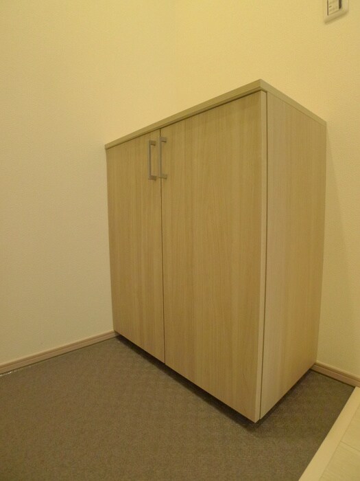 靴箱 first　capital　RIDAI