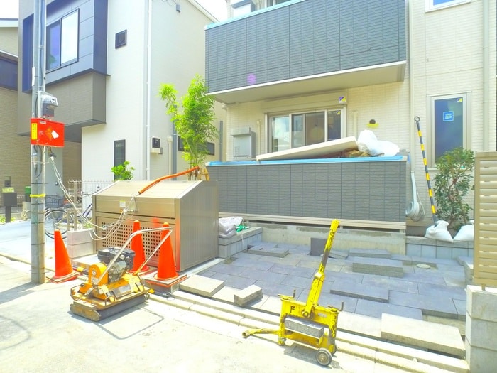 エントランス部分 アヴァンス西新井