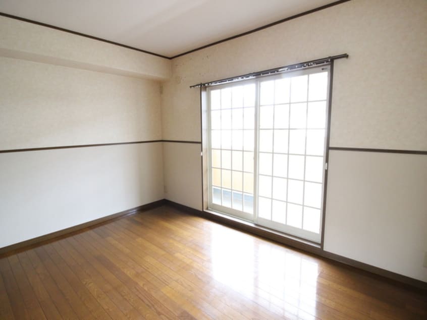 居室 ｶｰｻ･ｲﾉｳｴ･ﾃﾙｯﾂｵ