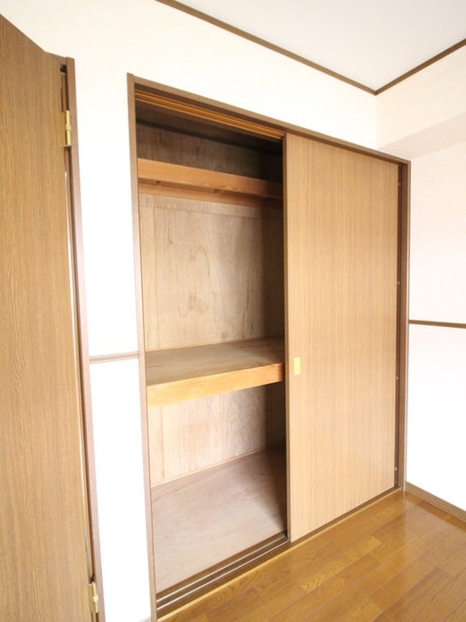 収納 ｶｰｻ･ｲﾉｳｴ･ﾃﾙｯﾂｵ