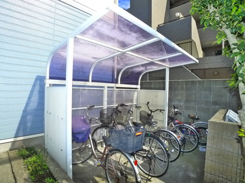 駐輪場 エステート沼尻