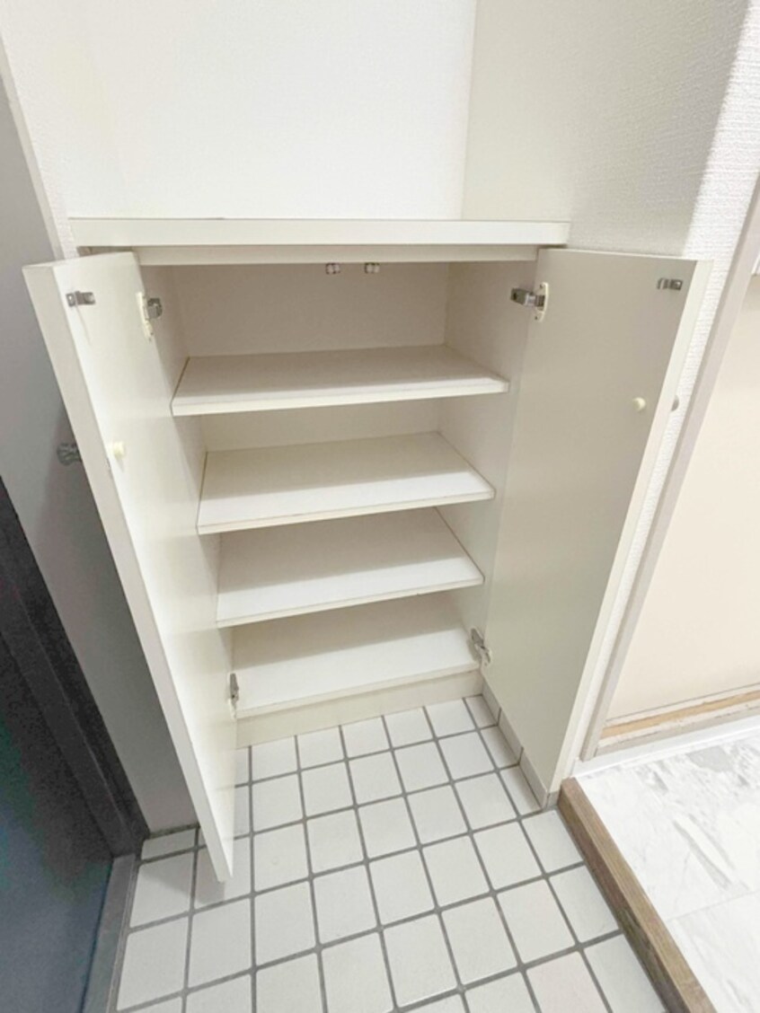 靴箱 西川口朝日マンション