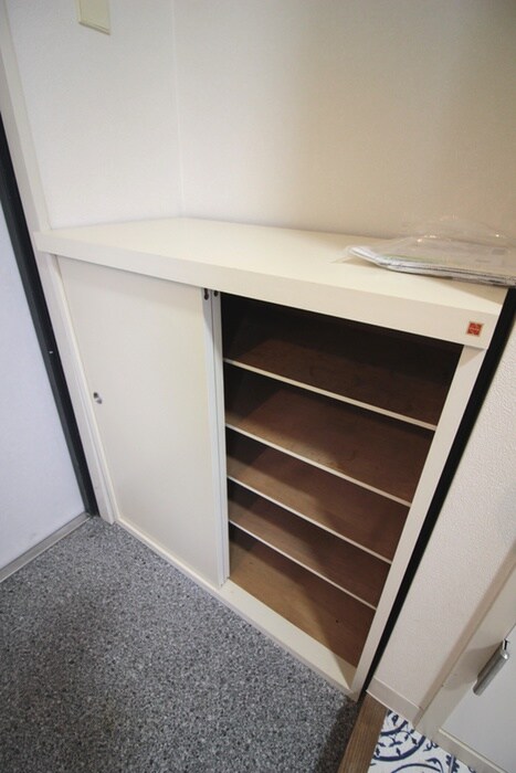 靴箱 メゾンド―ル  ２