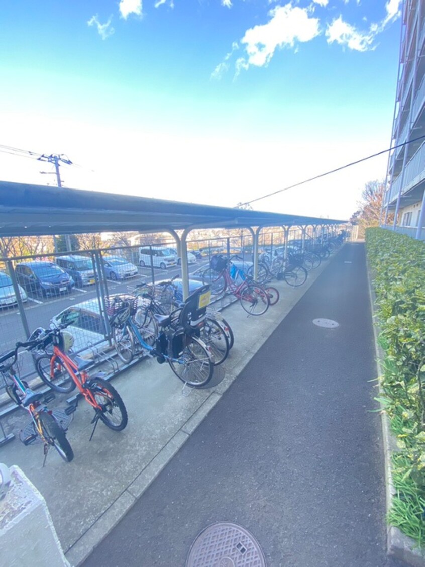 駐輪場 ヒルズ南戸塚3号棟