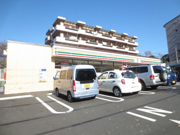 セブンイレブン 横浜市ヶ尾東店(コンビニ)まで318m グランシエスタ