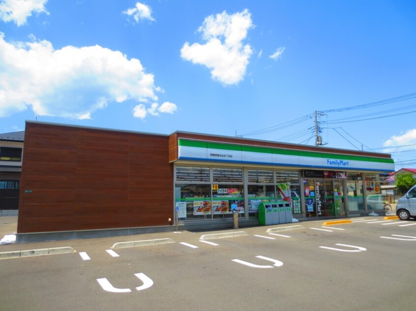 FamilyMart(コンビニ)まで503m ハイツタカシマ