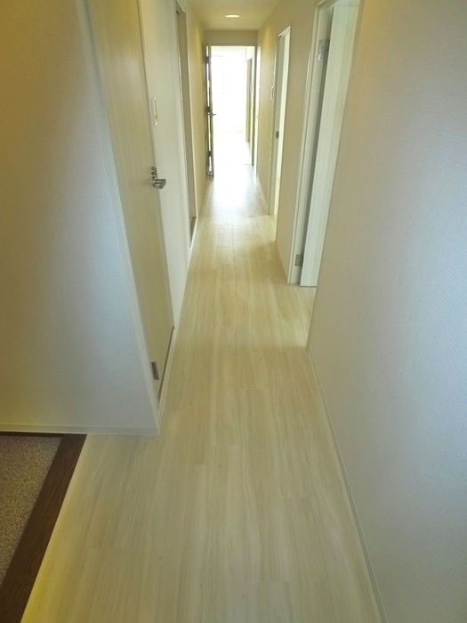 廊下 ア－クフィ－ルズ市川