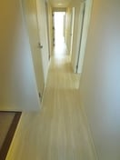 廊下 ア－クフィ－ルズ市川