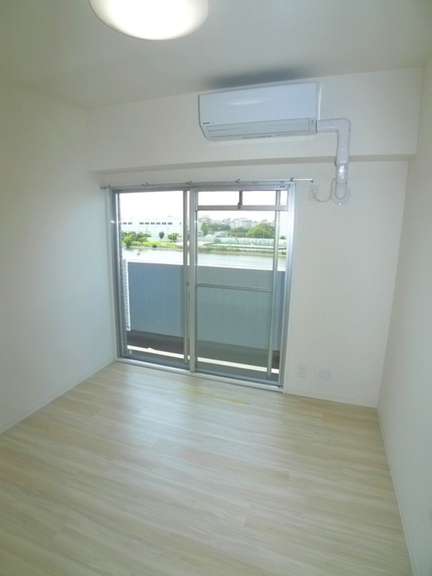 居室 ア－クフィ－ルズ市川