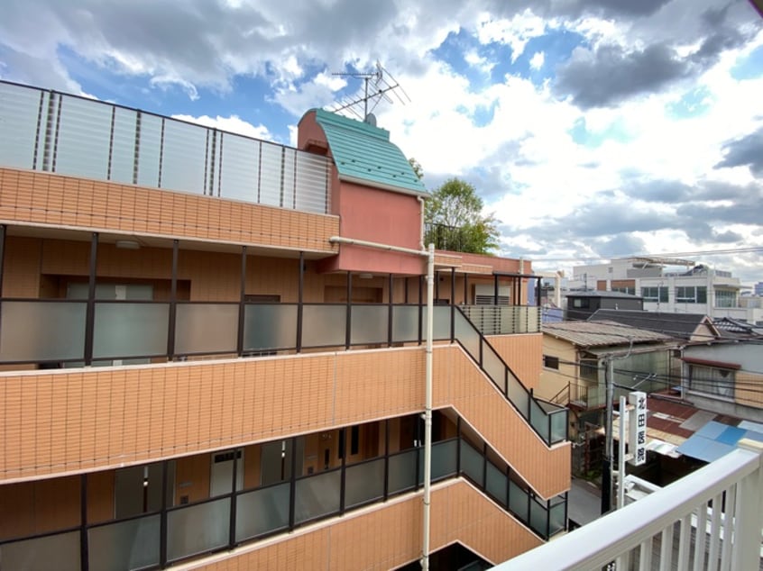 室内からの展望 サンフラワ－マンション