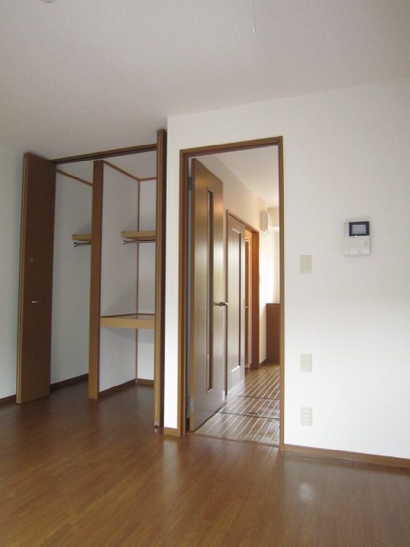 居室 モンタ－ニャ