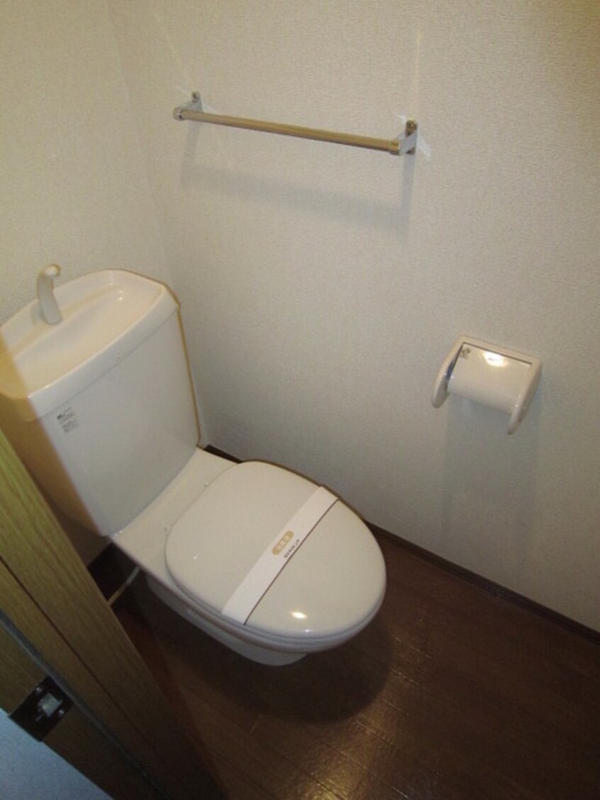 トイレ モンタ－ニャ