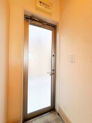 玄関 ｻｰｸﾙﾊｳｽ谷在家