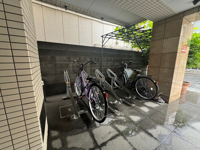 駐輪場 サンライズ荒川