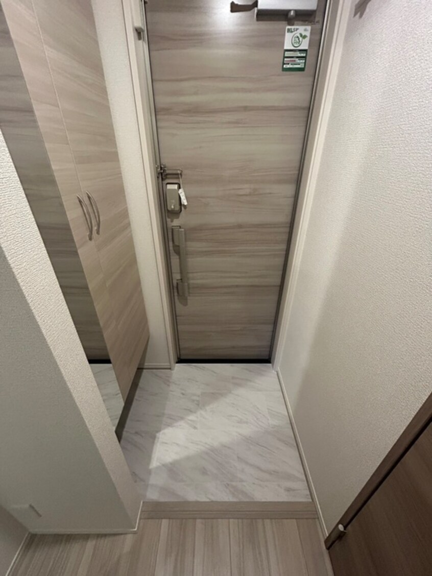 玄関 セレスティア若宮