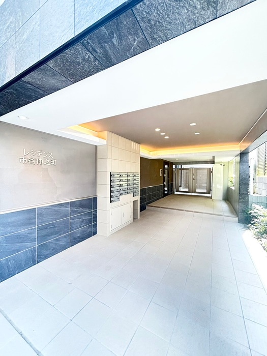 エントランス部分 レジデンス市谷仲之町