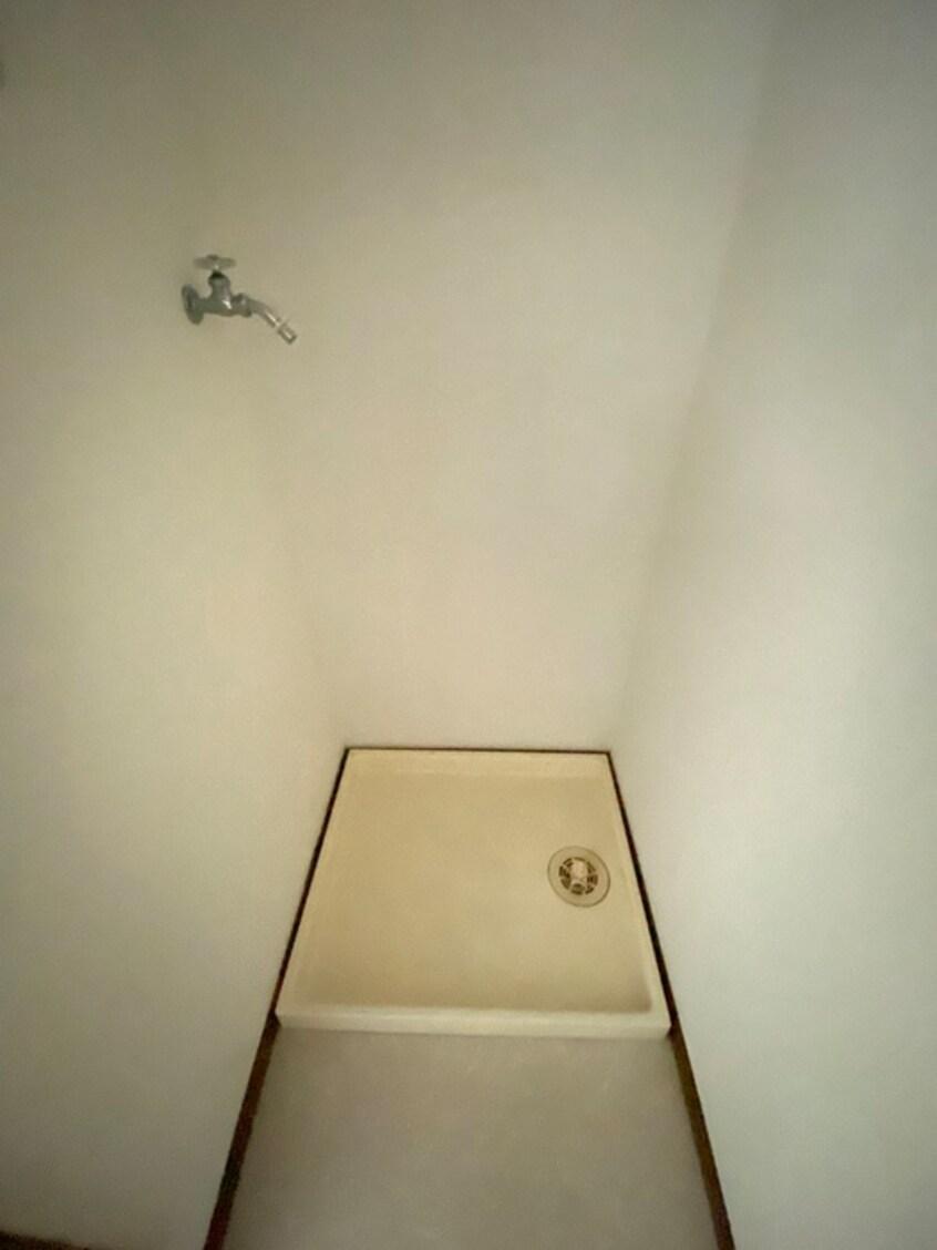 洗濯機置場 ＣＡＳＡ　ＩＮＯＵＥ　ＵＮＯ