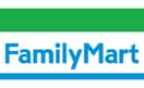 ファミリーマート多摩連光寺店(コンビニ)まで821m ヴィラ桜ヶ丘