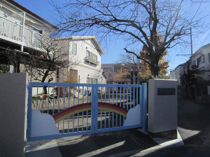 鵠沼幼稚園(幼稚園/保育園)まで725m リヴァ－ジュ湘南