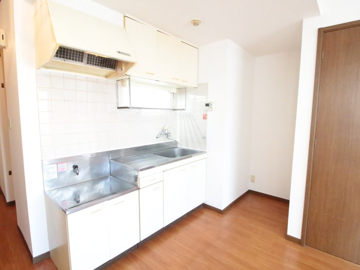 キッチン アミューズ磯子壱番館