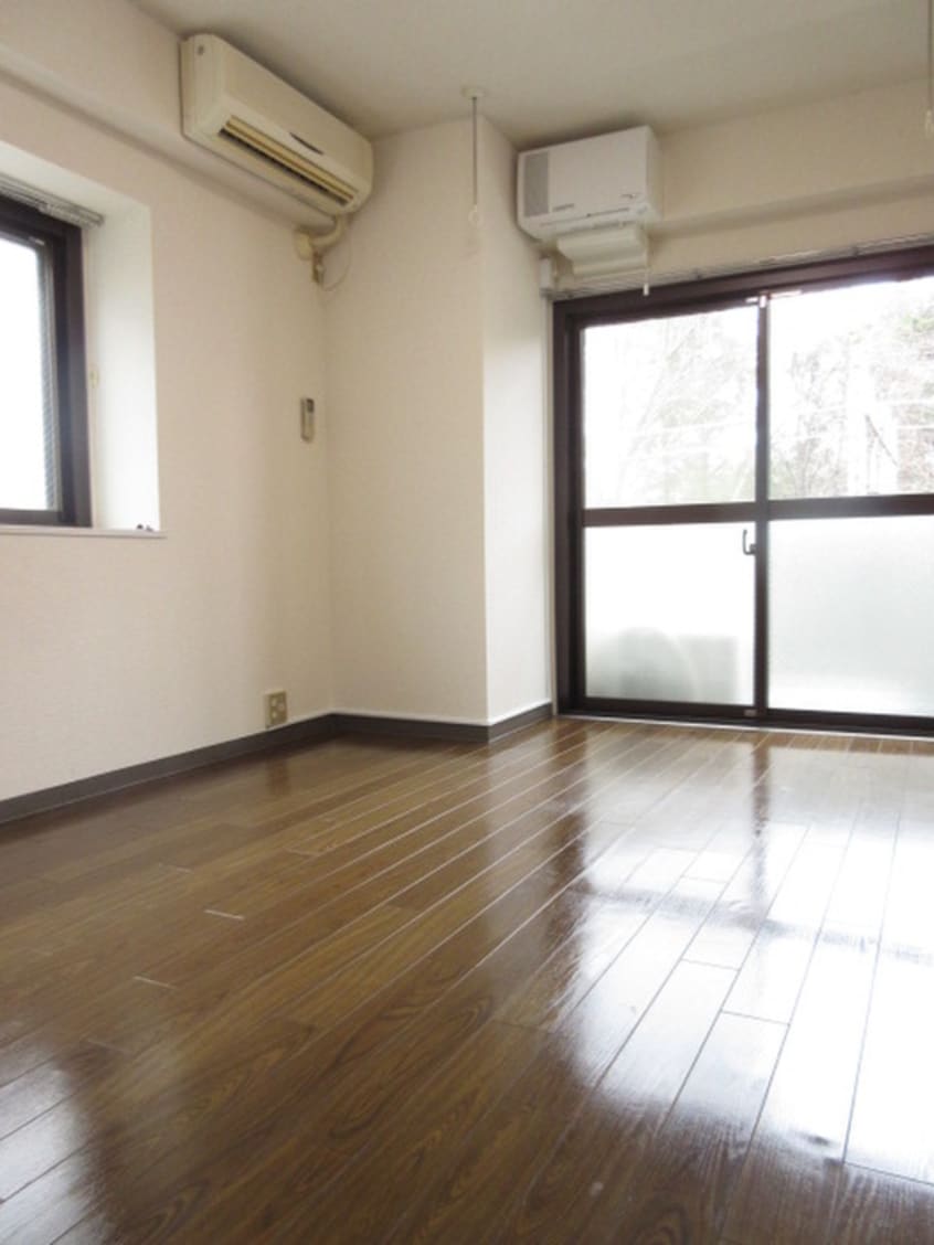 居室 サンヒルズ