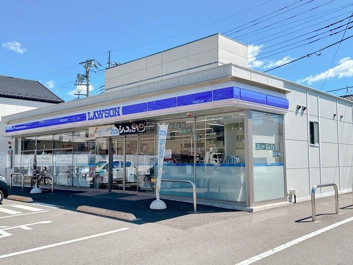 ローソンスリーエフ日野下田店(コンビニ)まで608m シャンテヴィラ