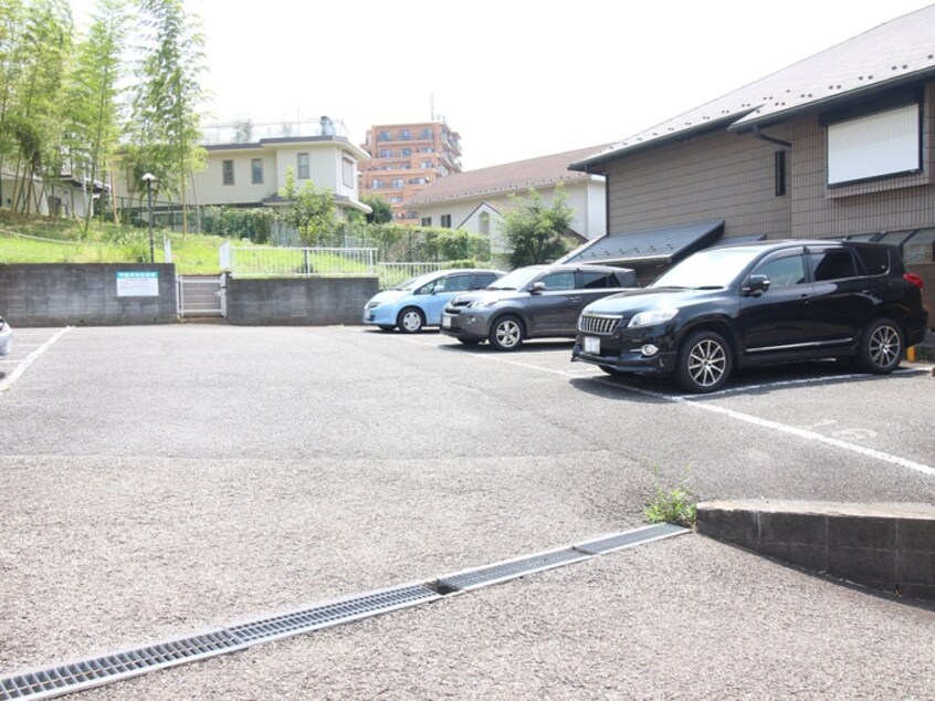 駐車場 ル－ラルあざみ野