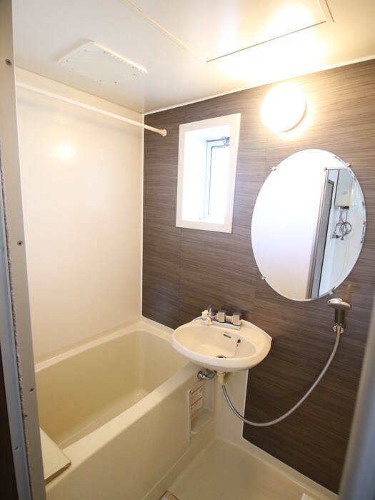 バス／シャワールーム等 タウンハウスK　A棟