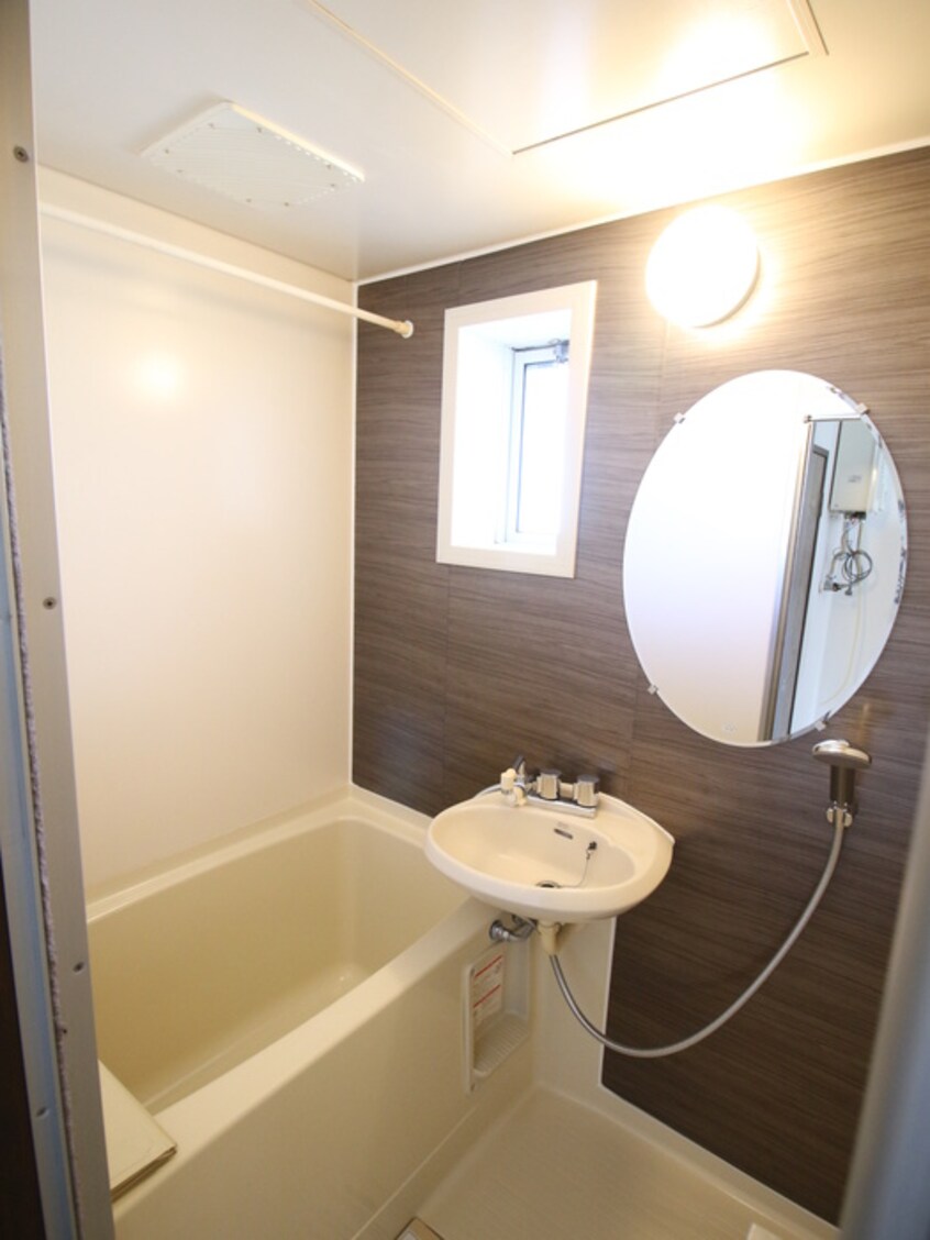 バス／シャワールーム等 タウンハウスK　A棟