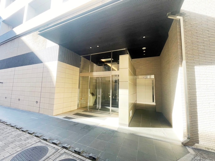 エントランス部分 パークアクシス横浜山下町