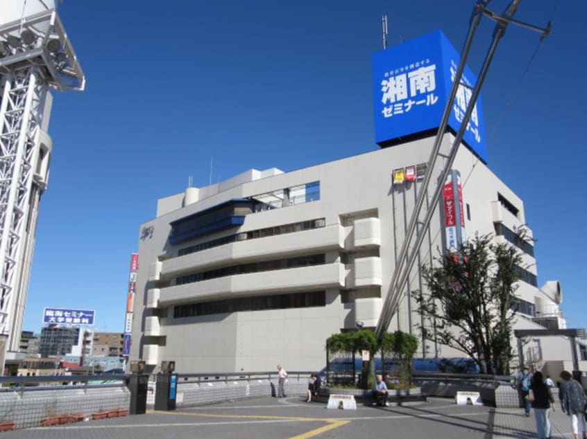 ラピス戸塚Ⅱ(デパート)まで100m エンプレス