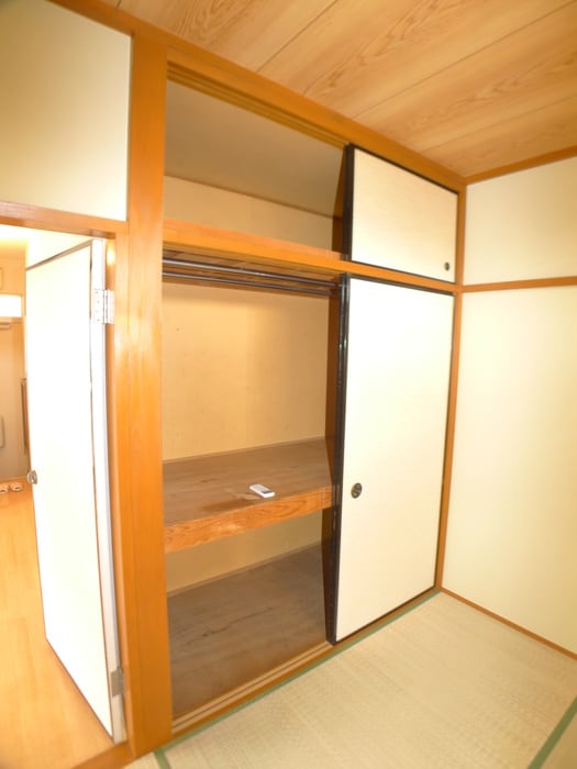 収納 セラヴィ宮野木