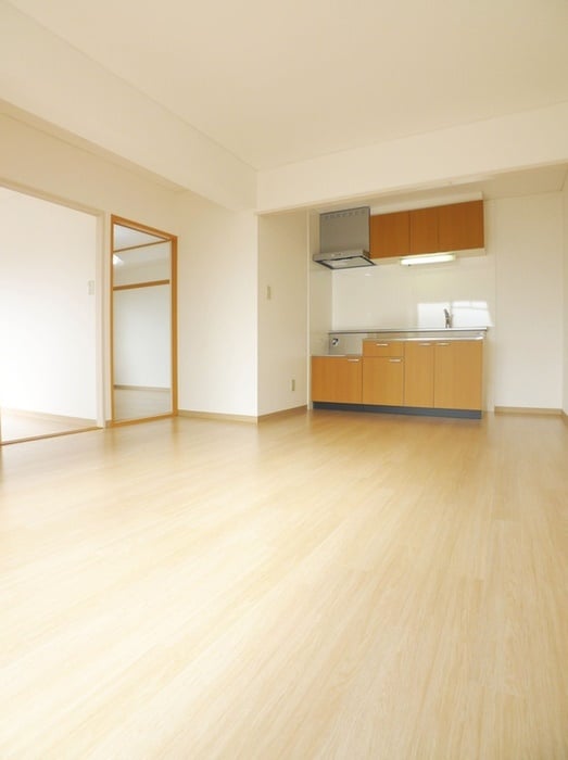 居室 オ－クヒルズ