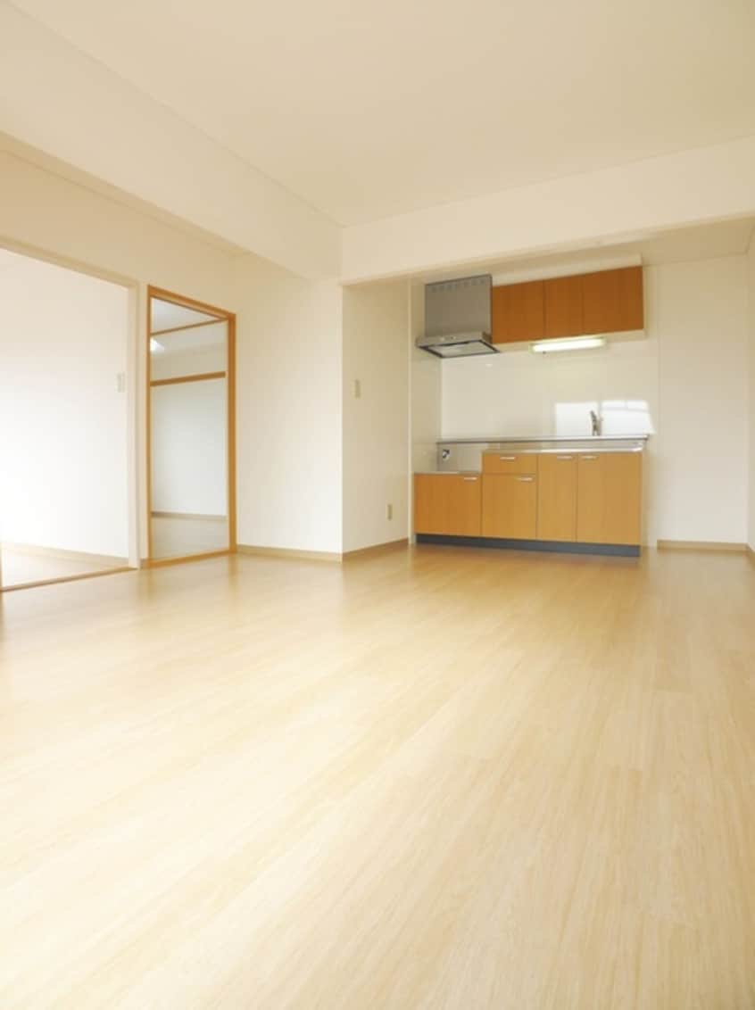 居室 オ－クヒルズ