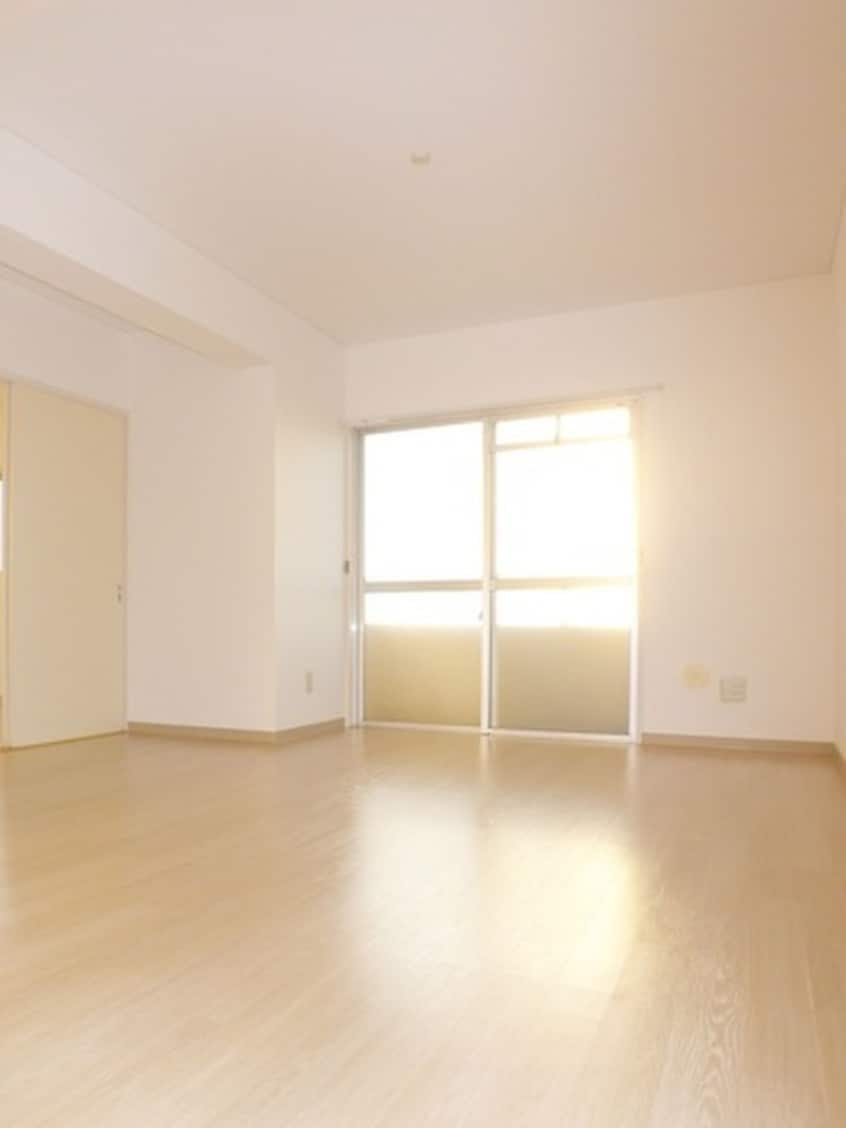 内観写真 オ－クヒルズ