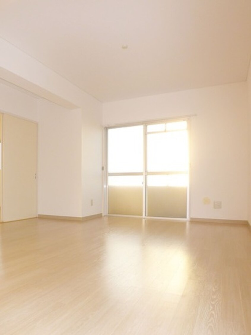 内観写真 オ－クヒルズ