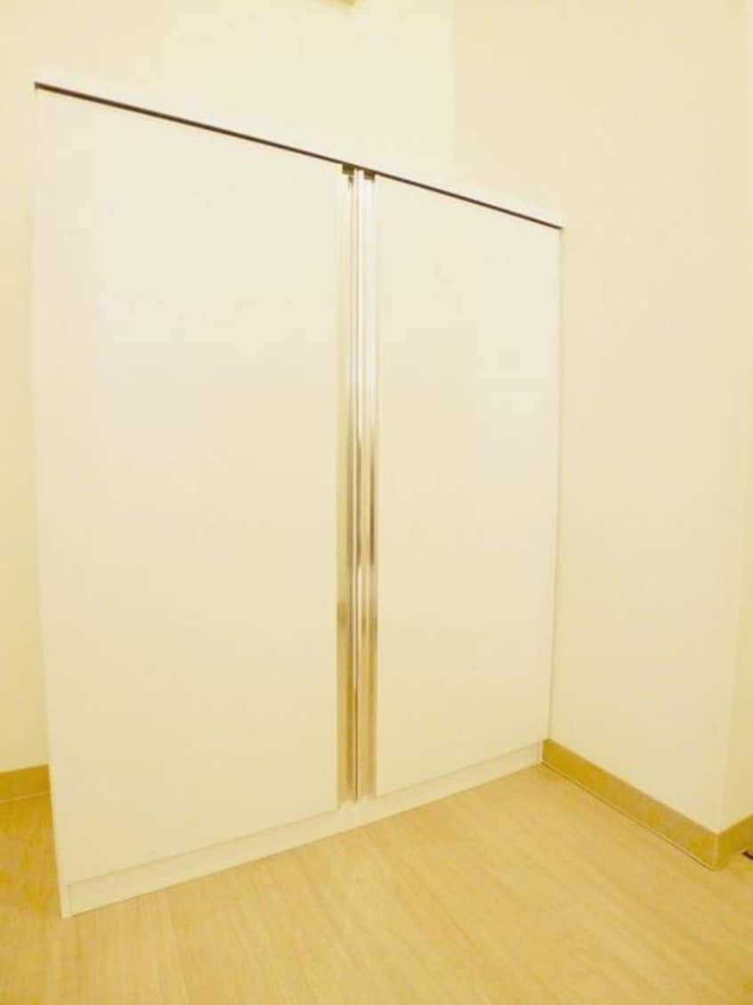 靴箱 オ－クヒルズ