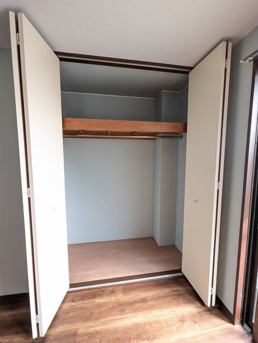 収納 シャンヴォ―ルＩＺＵＭＩ