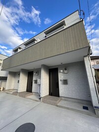 トリプルテラス