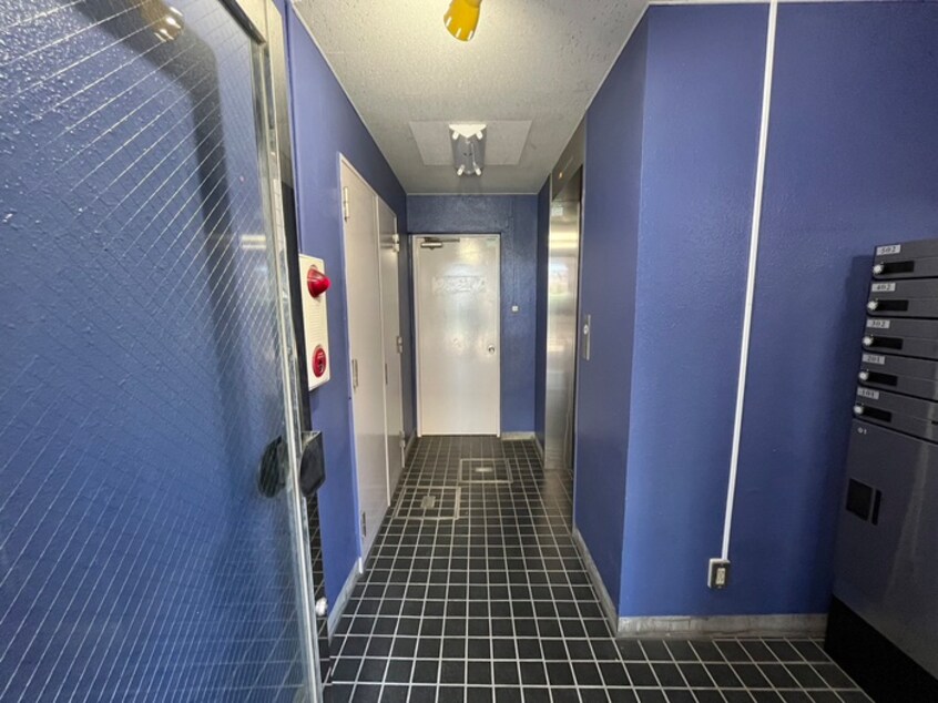 エントランス部分 秋博ビル高砂