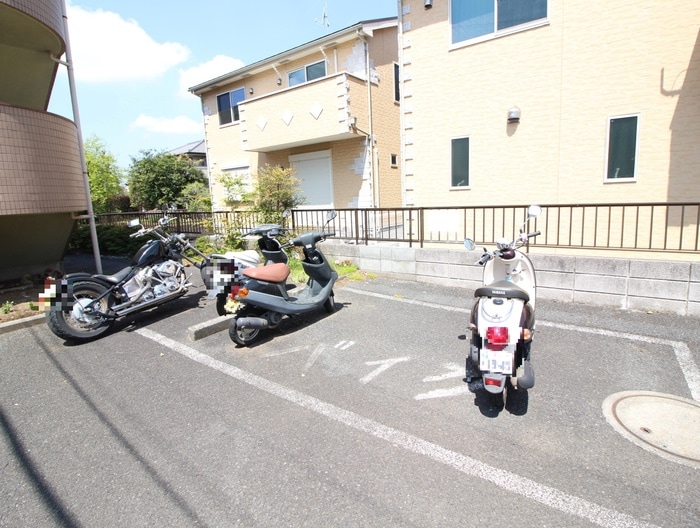 バイク置き場 プリマベ－ラ壱番館