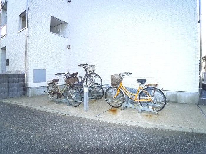 駐輪場 リブリ・ルームス幕張