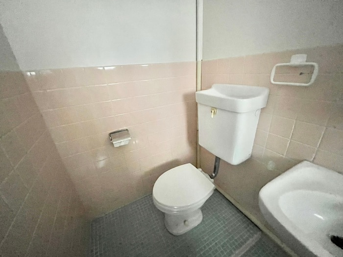 トイレ セイビハウス(2F)