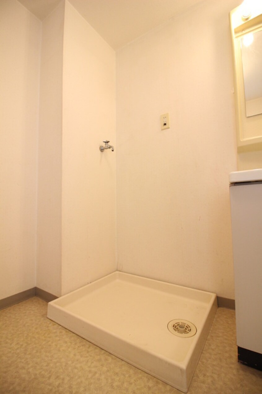 洗濯機置場 グレイストーエイ