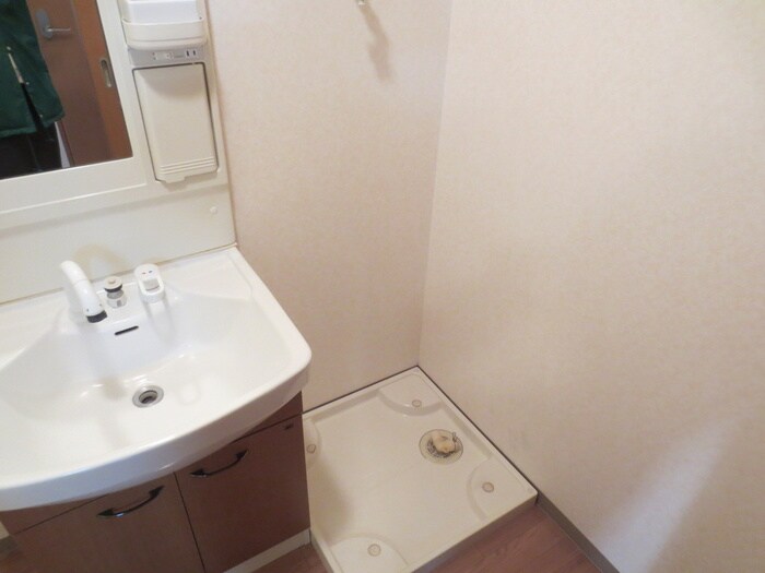 洗濯機置場 パラシオン平塚